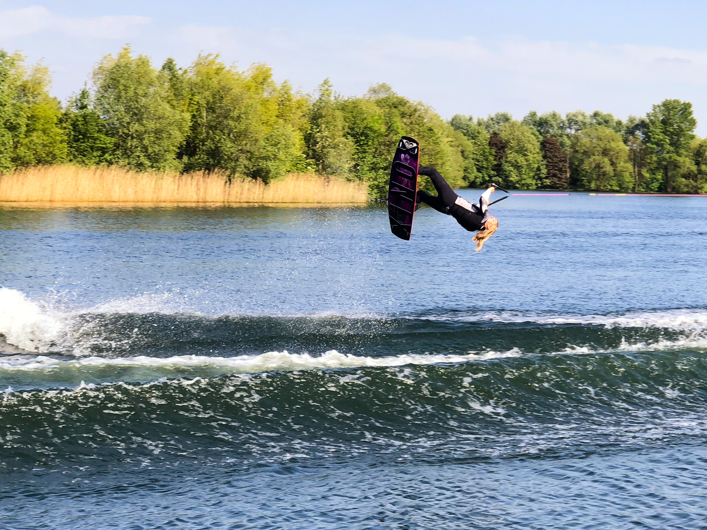 LISA DI CORATO CAMPIONESSA IN FAMIGLIA E SULLA TAVOLA DA WAKEBOARD