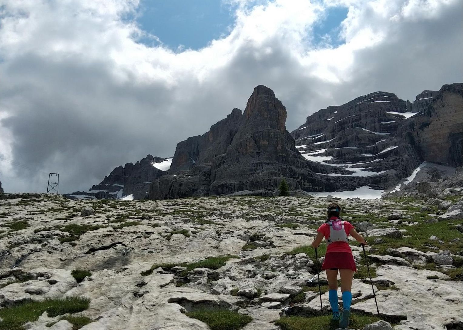 GIRO AI RIFUGI TUCKETT E BRENTEI PARTENDO DA VAL BRENTA